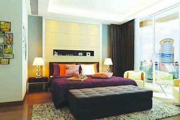 Aparthotel Laurent & Benon Suites Santacruz East