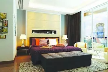 Aparthotel Laurent & Benon Suites Santacruz East