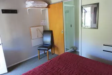 汽车旅馆  Sportsmans Lodge