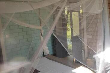 Szálloda Ekuku Lake Houses