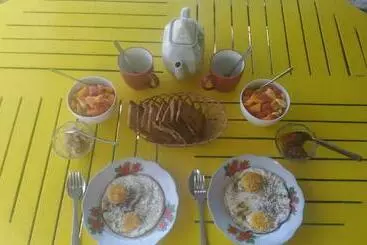 Aamiaismajoitus (B&B) 4 Pohon   Les 4 Arbres