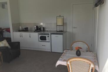 Bed and Breakfast Studio Echunga Adelaide Hills