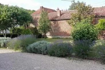 ペンション La Lavandière Proche Des Lacs Restauration Netflix Parking Privé