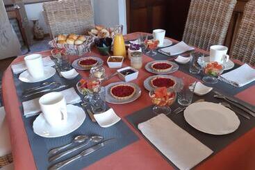 Bed and Breakfast 10 Côté Cour