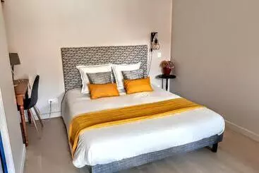 Bed and Breakfast 10 Côté Cour