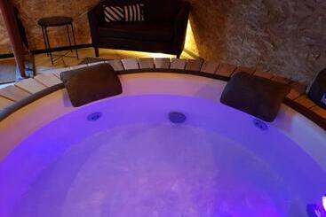 مبيت وإفطار Au Soleil Vert   Chambre De Charme Avec Spa Et Sauna Privés