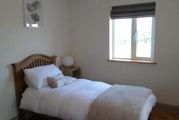 Burren Rock Farmhouse B&b