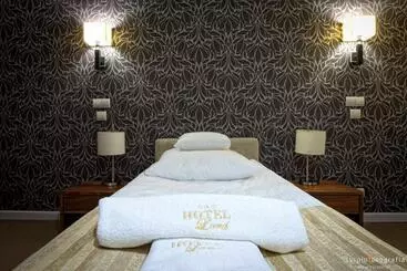 ホテル Lord Krosno