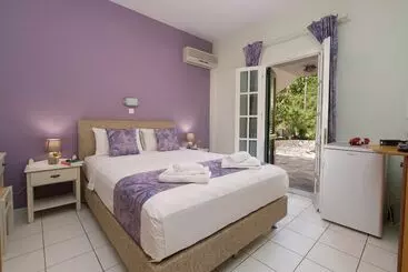 בית מלון כפרי Studios Vrionis Panoramic Sunset