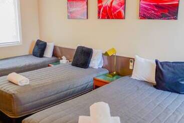 فندق على الطريق Abbotsleigh Motor Inn