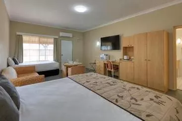 مُتل Country Gardens Motor Inn