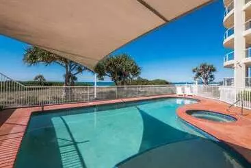 アパートホテル Regency On The Beach