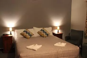 Earnslaw Motel