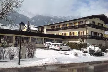 هتل Appartements Christophorus