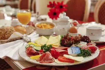 هتل Gästehaus Kaiserhof Lübeck