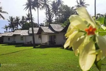 リゾートホテル Sunset Springs Beach Retreat