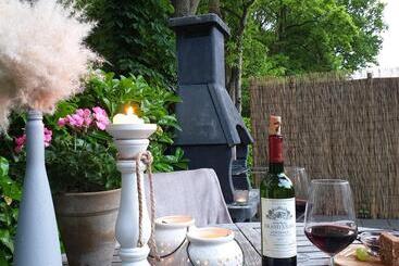 Bed and Breakfast Benb Op De Vleet