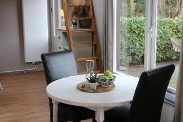 ベッドアンドブレックファースト Benb Op De Vleet