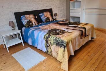 مبيت وإفطار L Eléphant Heureux