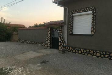 Пансион изворът Source