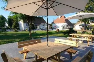 Majatalo Domaine Ravy La Camélia