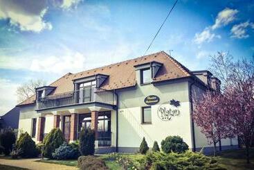 Pensão Penzion Platan