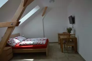 Majatalo Penzion V Rodinném Vinařství Kadubcovi