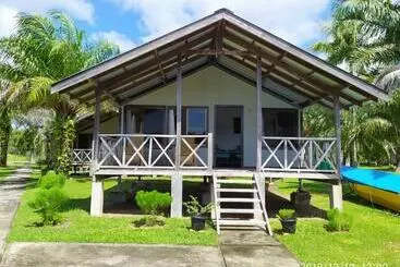 Retkeilymaja Mb Camp Singkil