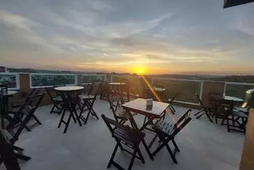 Hotel More Pe