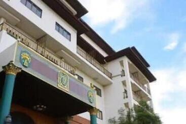 Hotel 13 Coins Bang Yai