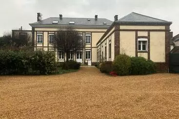 ペンション L Avre Des Joncherets   Possibilité Location En Journée