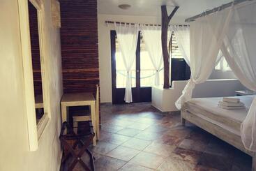 בית מלון כפרי Almaplena Boutique