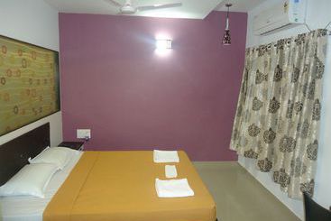 Hotel Anand