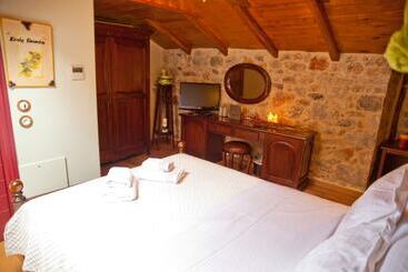 Отель Archontiko Hatzipanayioti