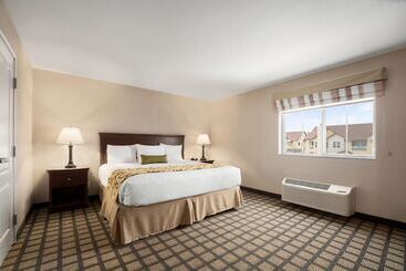 فندق Baymont Inn & Suites By Wyndham Odessa
