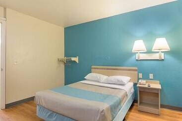 Motel 6 Fredericksburg, Va  North