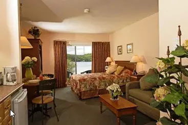 Apartment GetAways at Haliburton Heights