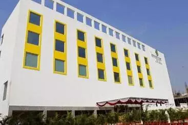 Lemon Tree Hotel Shimona Chennai