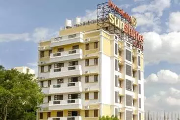 Otel Meenakshi S Sunshine