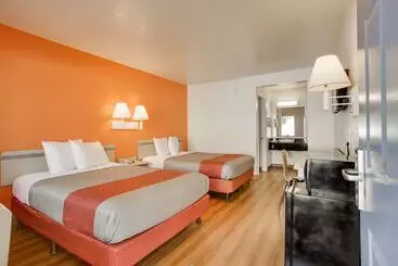 Motel 6albuquerque, Nm  Carlisle