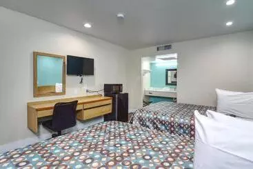 汽车旅馆  Vagabond Inn Buttonwillow North I 5