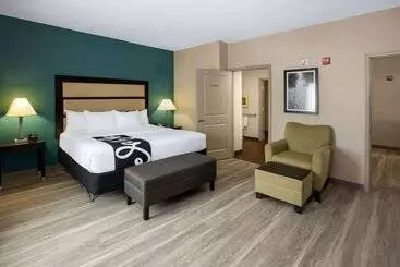 בית מלון כפרי La Quinta Inn & Suites By Wyndham Durant