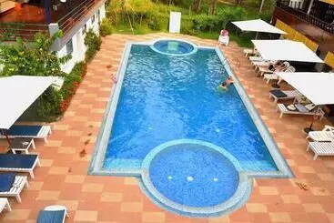 هتل Raja Park Beach Resort