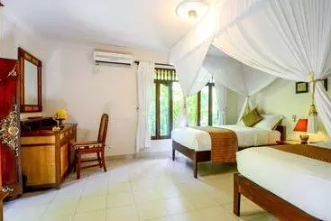 Tirta Ayu Hotel & Restaurant