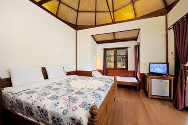 Sunwaree Phi Phi Resort