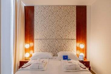 Apart Hotel Monicca Collection Suites and Residences