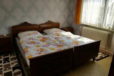 הוסטל Hübinger Treff