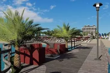Hotel Serenity Queen