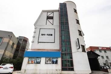 Buan Gyeokpo Chaeseok Resotel Oakville