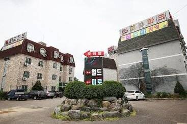 Jeungpyeong Young Park